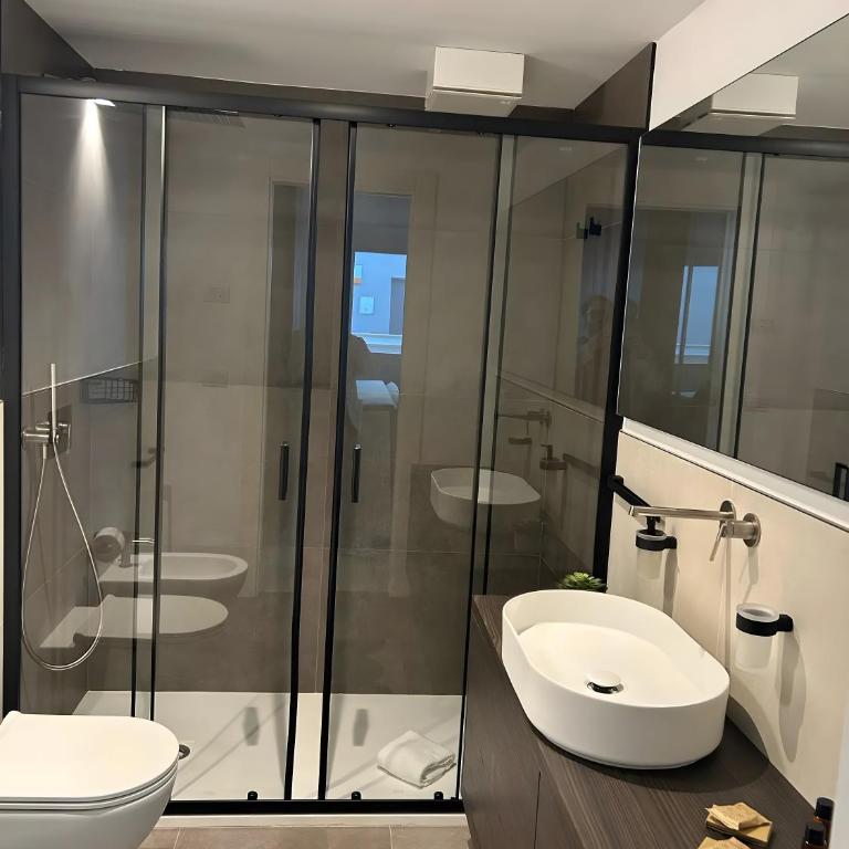 Luxury Room - One-Bedroom House - 4