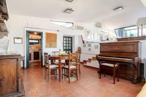DIMORA DISIU - Jacuzzi & Sea View - 4 minuti a piedi dal centro - Three-Bedroom House - 33