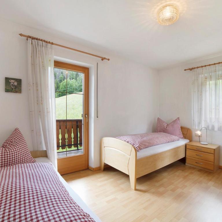 Hienerhof - Appartement 3 Chambres Premium avec Balcon - 17