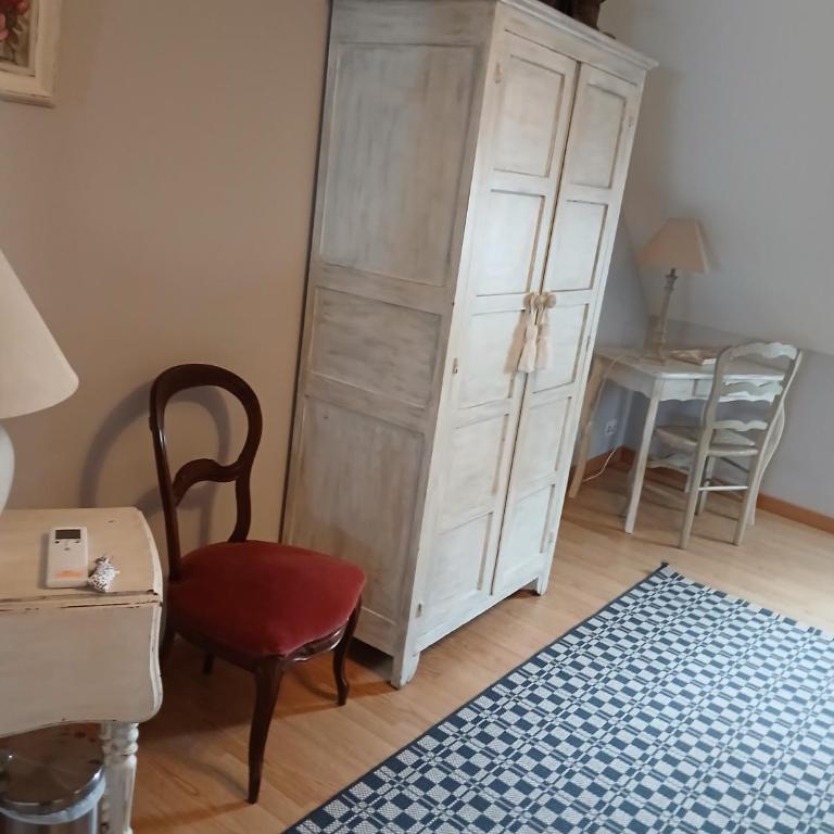 Chambres D'hôtes Au Gré Du Temps - Triple Room with Shower - 5