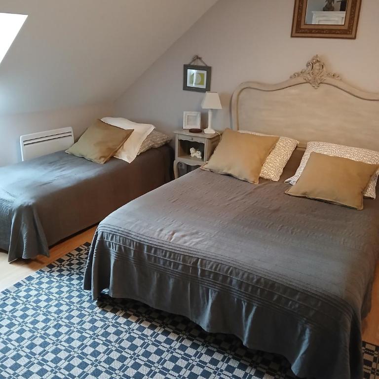 Chambres D'hôtes Au Gré Du Temps - Triple Room with Shower - 3