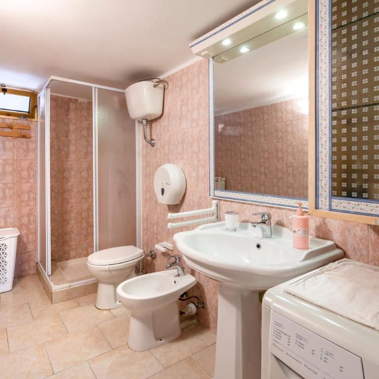 La casa di pietra location Rosy - Appartamento Deluxe con 2 Camere da Letto e Vista Giardino - 15