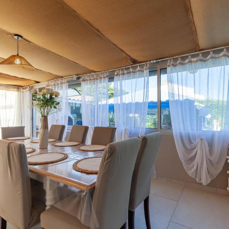 Villa Soleil Et Douceur - Villa - Vue sur Jardin - 11