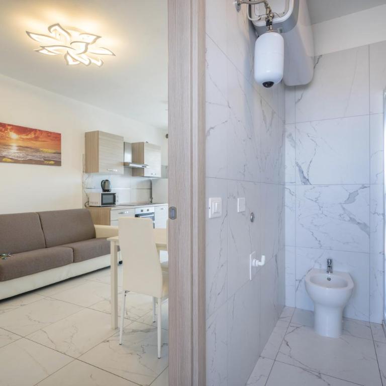 Planet Suite 103 - Monolocale con Terrazza - 11