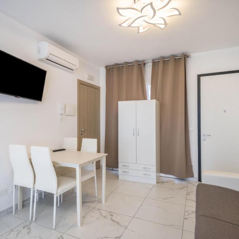 Planet Suite 103 - Monolocale con Terrazza - 2