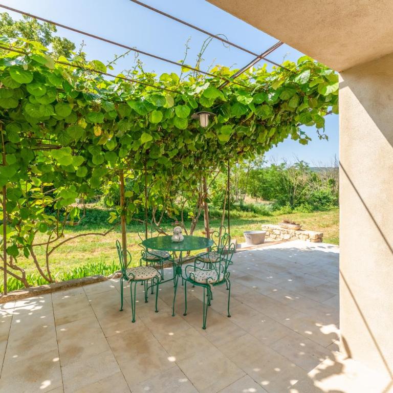 Tilleul enchanté - Appartement 1 Chambre - Vue sur Jardin - 17