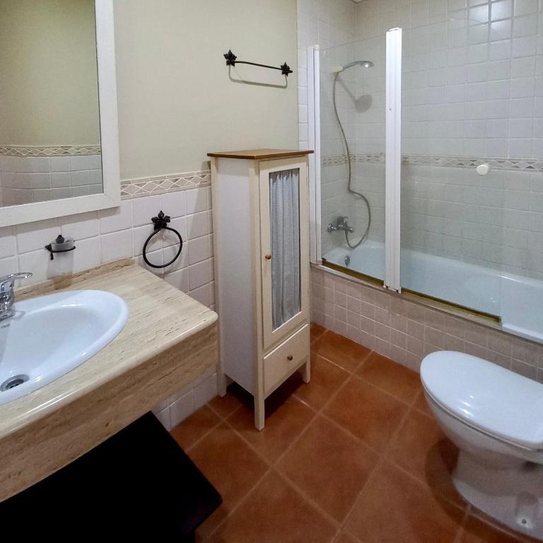 Ático Andalucía - Apartamento Premium de 3 dormitorios con balcón - 12