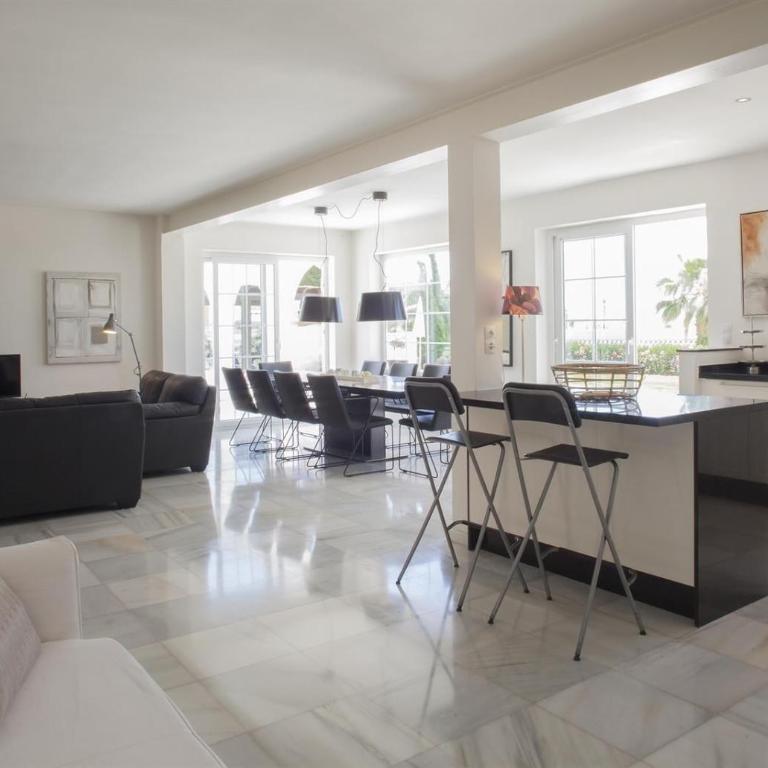 Fantastic renovated villa annex - Villa - 14