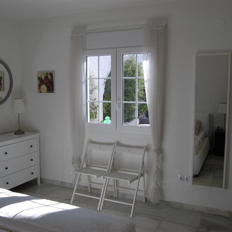 Fantastic renovated villa annex - Villa - 28