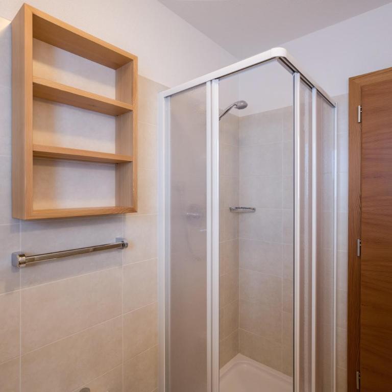 Apartment Dolomiten - Appartamento Deluxe con 2 Camere da Letto e Balcone - 20