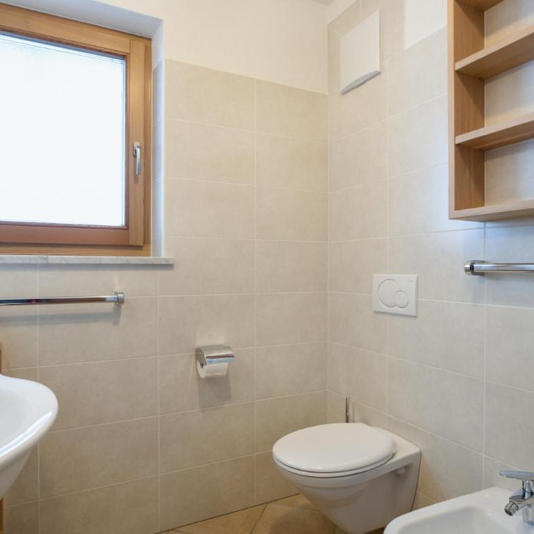 Apartment Dolomiten - Appartamento Deluxe con 2 Camere da Letto e Balcone - 19