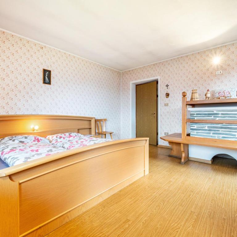 Ferienwohnung Gatscherhof - Two-Bedroom Deluxe Apartment with Garden View - 12