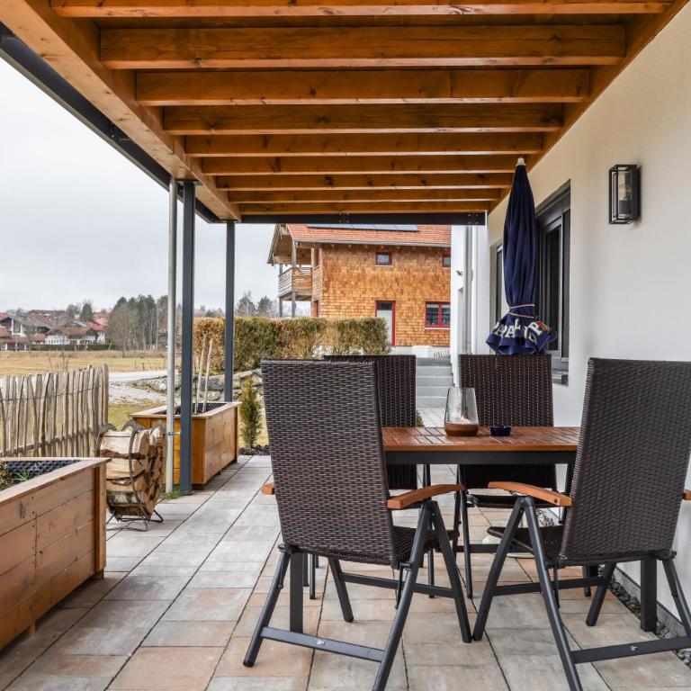 Ferienwohnung Alpenvorland - Apartment mit 1 Schlafzimmer und Gartenblick - 2