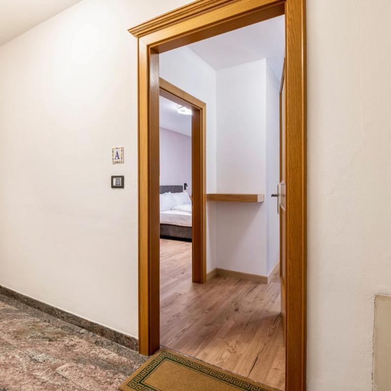 Kamerloy Apartments A - Appartamento Superior con 1 Camera da Letto e Balcone - 20