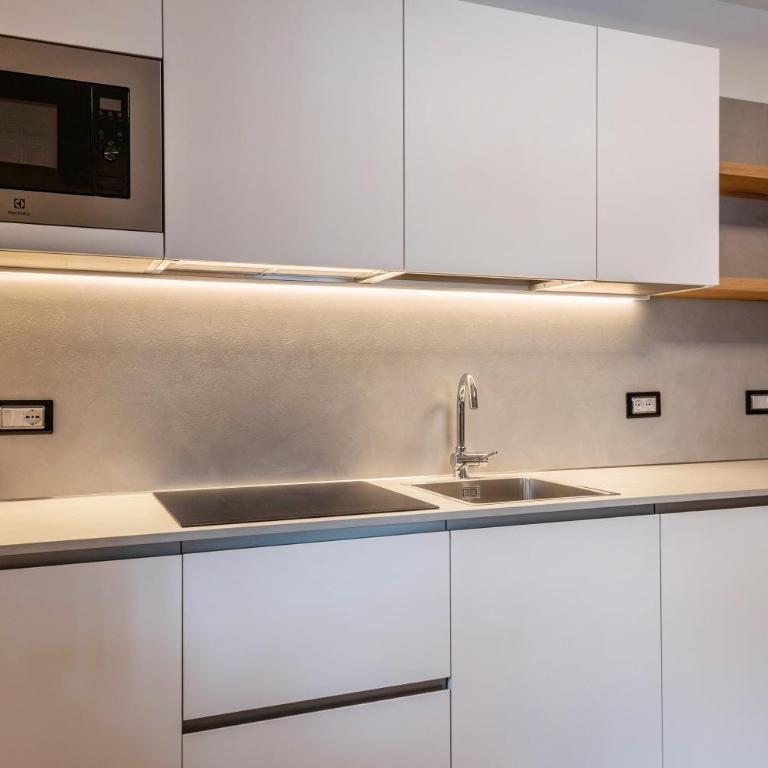 Kamerloy Apartments A - Appartamento Superior con 1 Camera da Letto e Balcone - 6