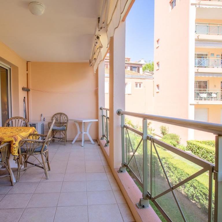 Appartement Stomolocation - Appartement 1 Chambre - Vue sur Jardin - 1