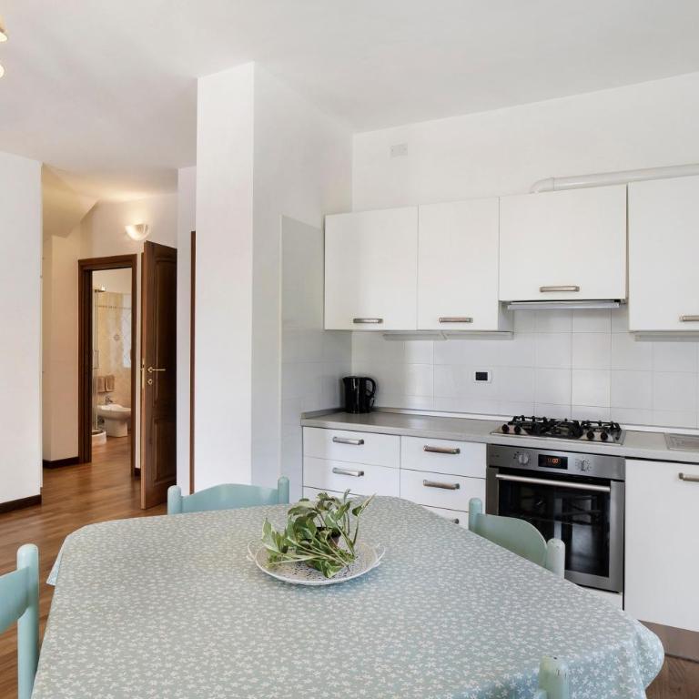 Villa Isabella Casa Lucia - Appartamento Superior con 1 Camera da Letto e Balcone - 8