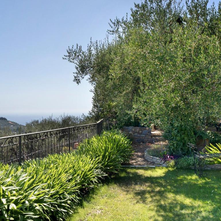 Villa Isabella Casa Lucia - Appartamento Superior con 1 Camera da Letto e Balcone - 2
