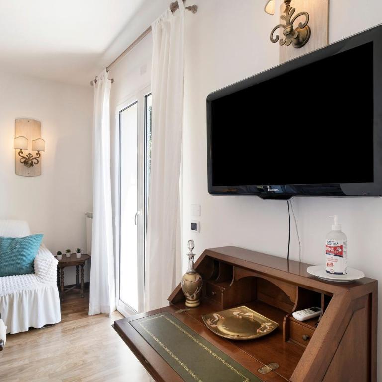 Villa Isabella Casa Lucia - Appartamento Superior con 1 Camera da Letto e Balcone - 6