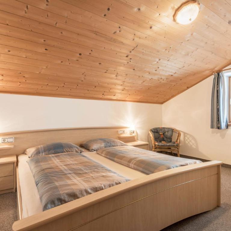 Ladinser Hof Sattelkammer - Two-Bedroom Apartment with Mountain View - 1