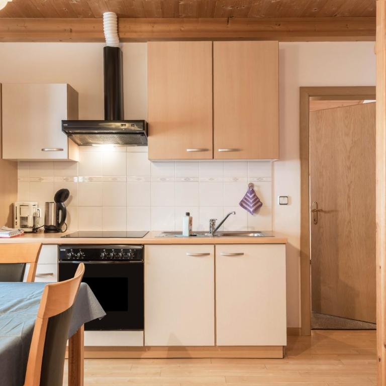 Ladinser Hof Sattelkammer - Two-Bedroom Apartment with Mountain View - 8