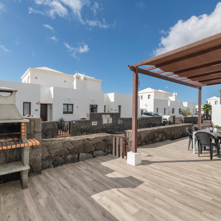 Luxury Villa Lanzarote - Villa with Sea View - 3
