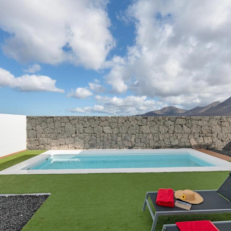 Luxury Villa Lanzarote - Villa with Sea View - 23