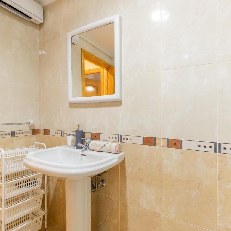 Tosca Mar 223 - One-Bedroom Apartment with Garden View - 16