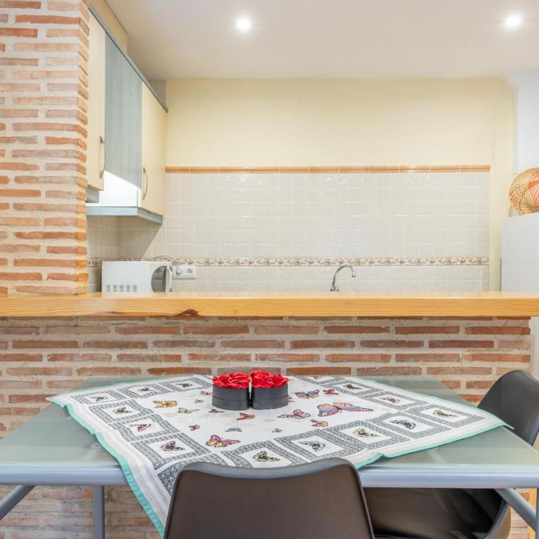 Tosca Mar 223 - One-Bedroom Apartment with Garden View - 8