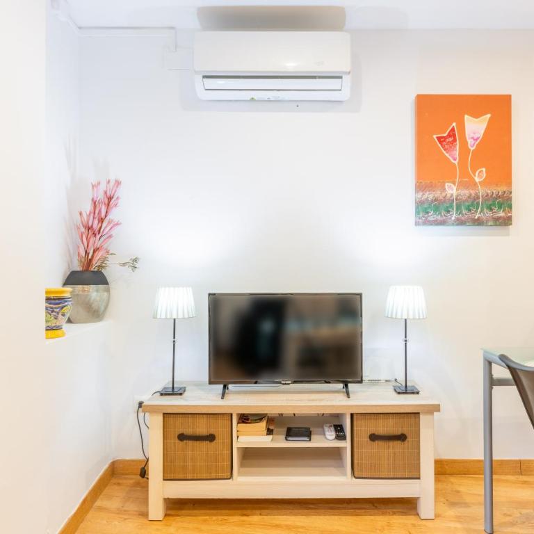 Tosca Mar 223 - One-Bedroom Apartment with Garden View - 4