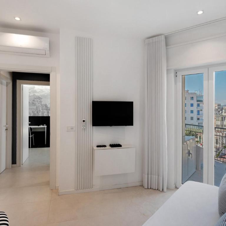 Residenza Farella - Luxury Rooms - Triple Room with Shower - 11