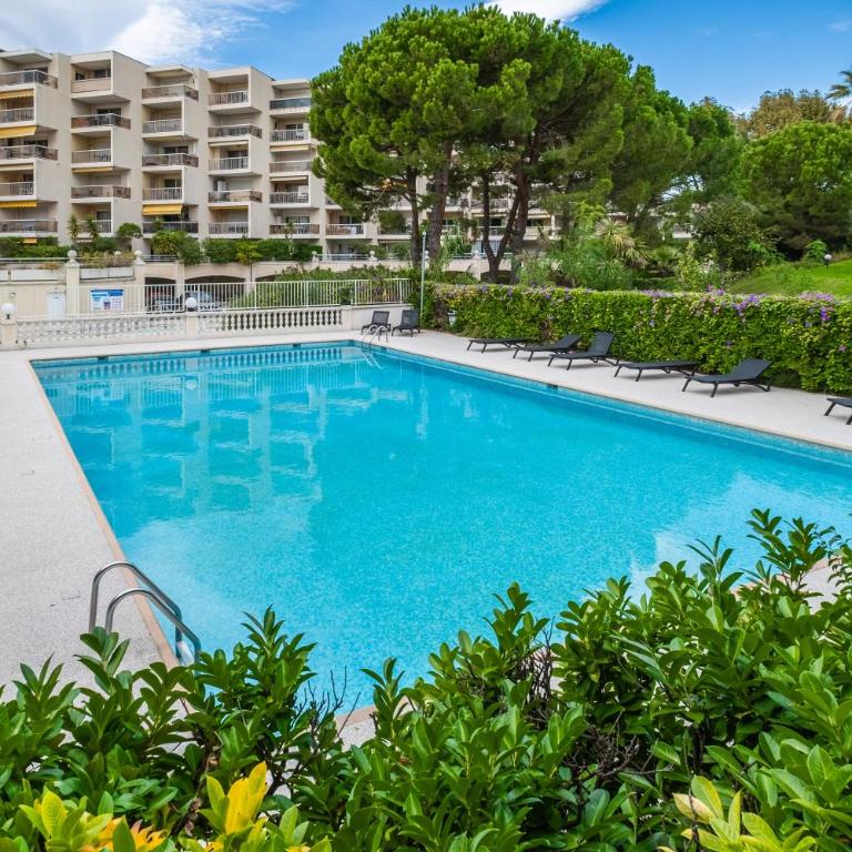 Le Lido T2 piscine, bord de mer - Superior Apartment mit 1 Schlafzimmer und Balkon - 1