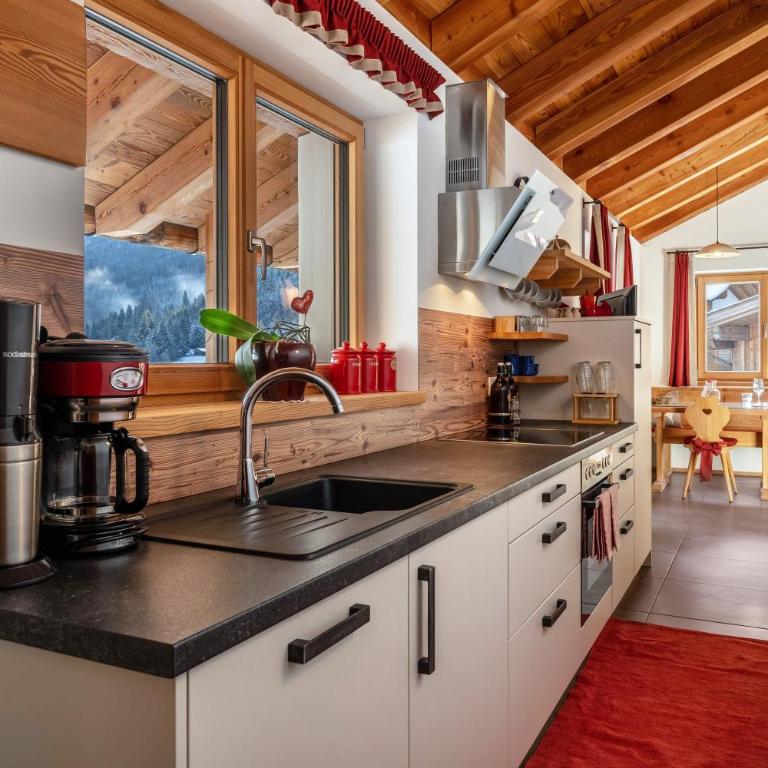 Ferienhaus Larch Soge Apt Karin - Superior One-Bedroom Apartment with Balcony - 7