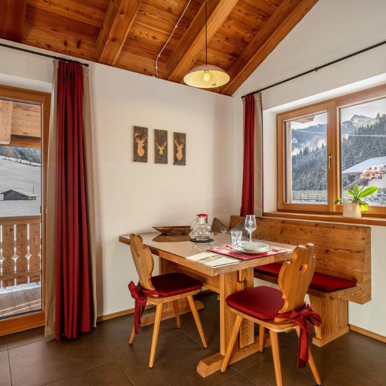 Ferienhaus Larch Soge Apt Karin - Superior One-Bedroom Apartment with Balcony - 5