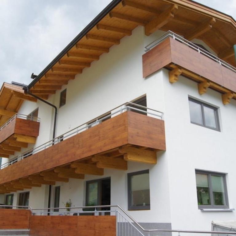 Gertis Appartment Top 1 - Premium Apartment mit 3 Schlafzimmern und Balkon - 1