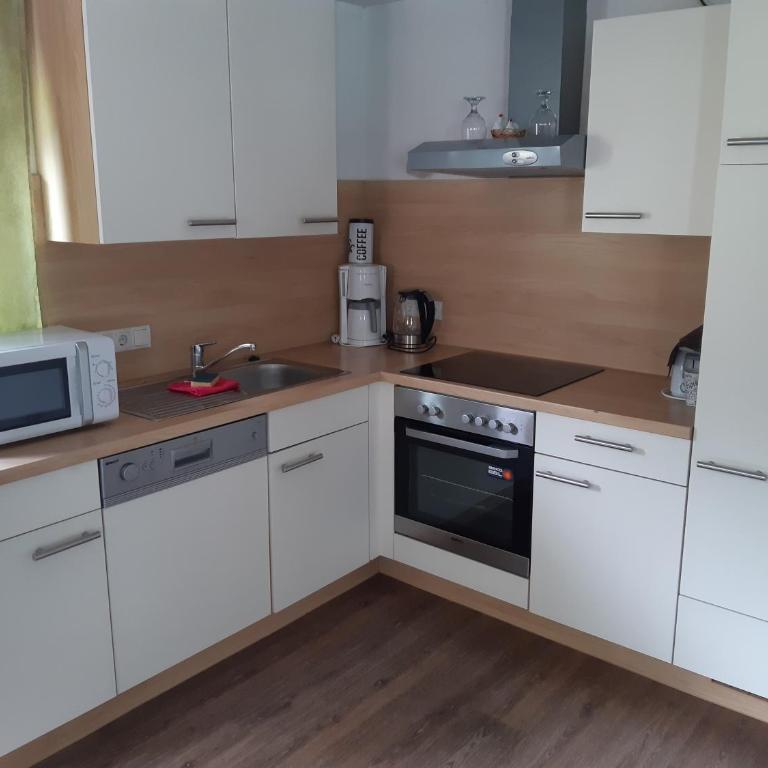 Gertis Appartment Top 1 - Premium Apartment mit 3 Schlafzimmern und Balkon - 5
