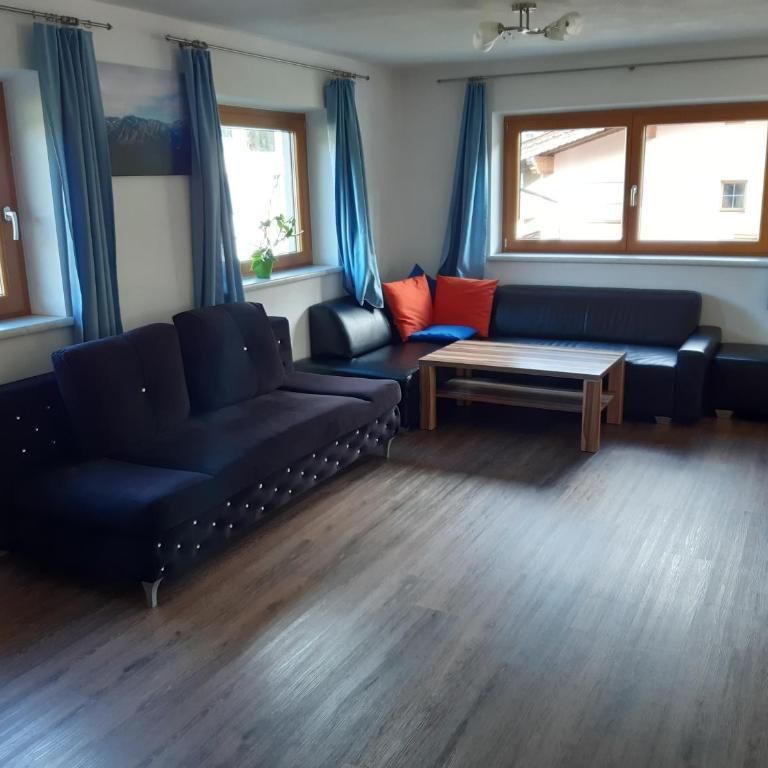 Gertis Appartment Top 1 - Premium Apartment mit 3 Schlafzimmern und Balkon - 4