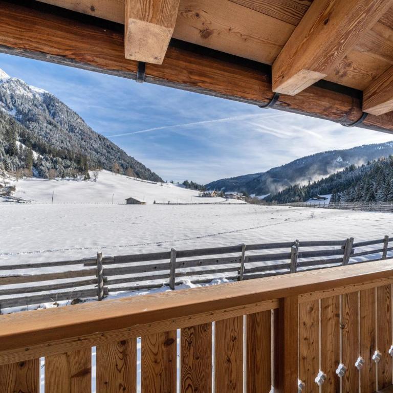 Ferienhaus Larch Soge Apt Karin - Superior One-Bedroom Apartment with Balcony - 2