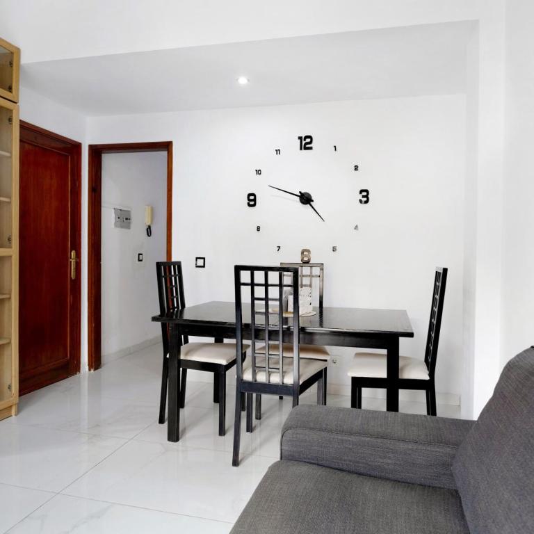Piso Leon y Castillo B - Casa de 2 dormitorios - 2