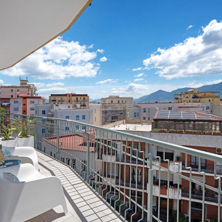 Residenza Farella - Luxury Rooms - Standard Queen Room - 13