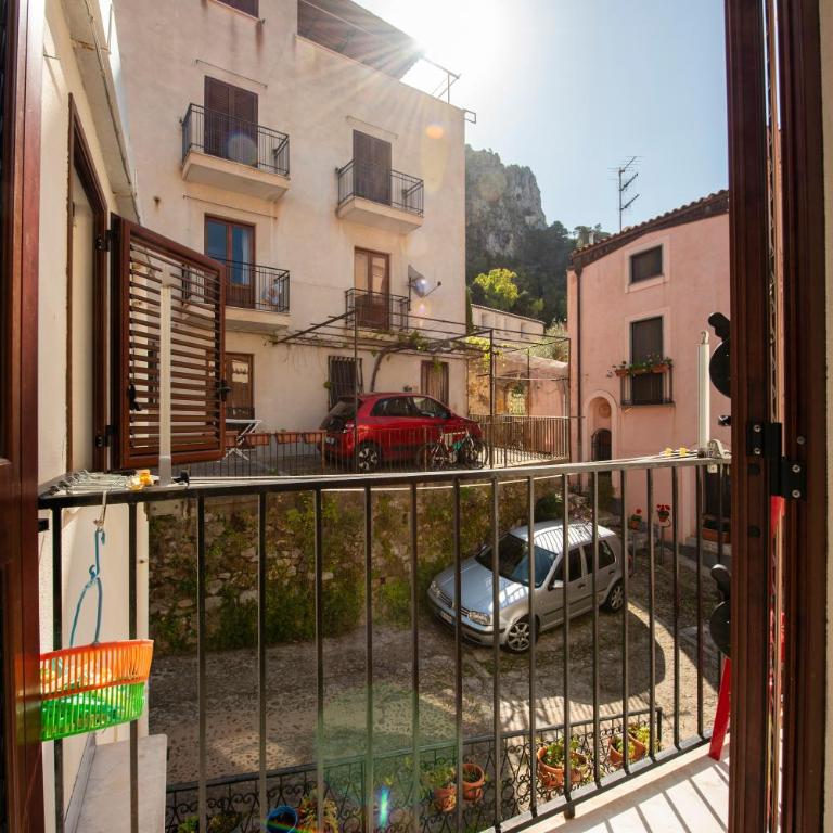 La Casetta Della Rocca Cefalù - Appartamento Deluxe con 2 Camere da Letto e Balcone - 16