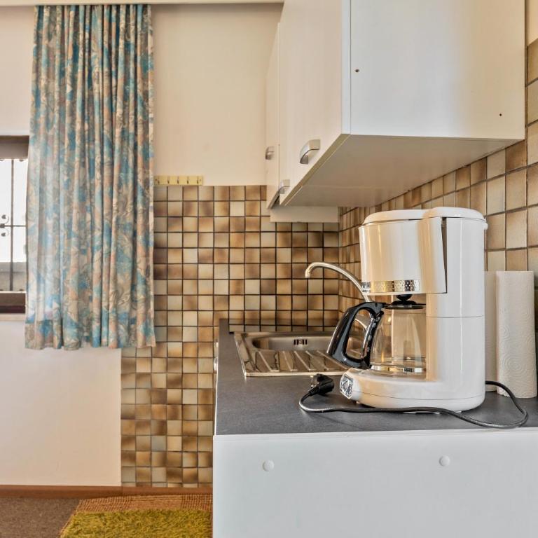 Biobauernhof Toellerhof - Double Room with Mountain View - 12
