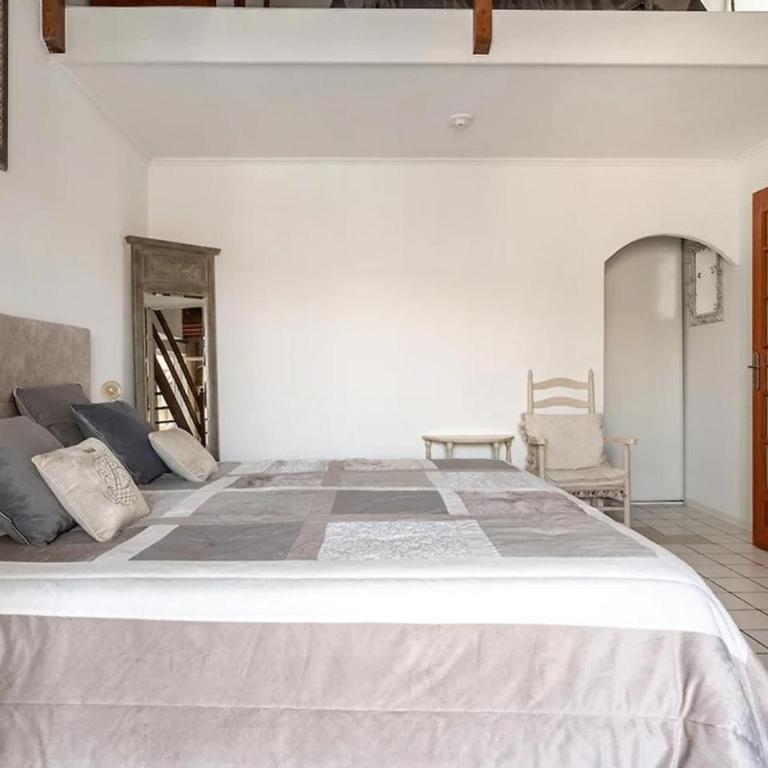 Duplex Appartement 300m de la mer - Appartement 3 Chambres Premium avec Balcon - 9
