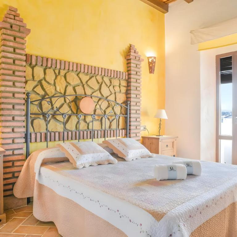 Cartuja Rural - Two-Bedroom Deluxe Apartment with Garden View - 8