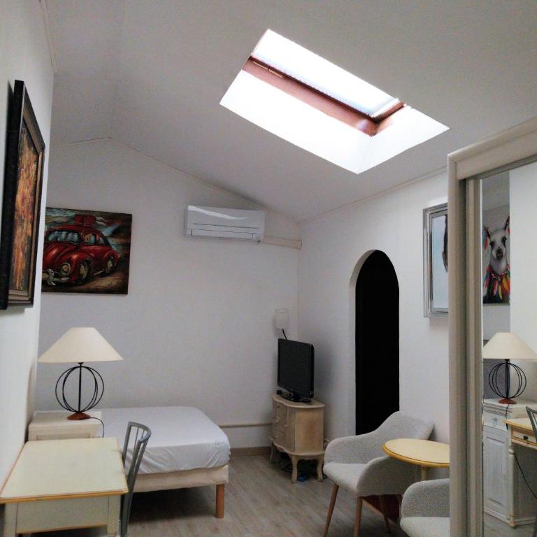 Duplex Appartement 300m de la mer - Appartement 3 Chambres Premium avec Balcon - 15