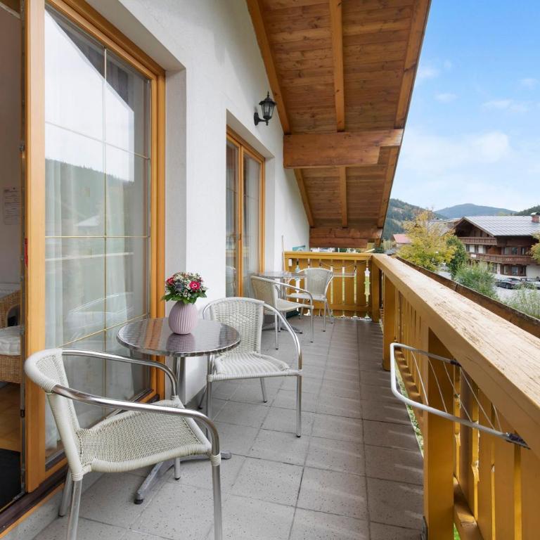 Haus Lowe Appartement 2 Stock Nr 5 - Superior One-Bedroom Apartment with Balcony - 5