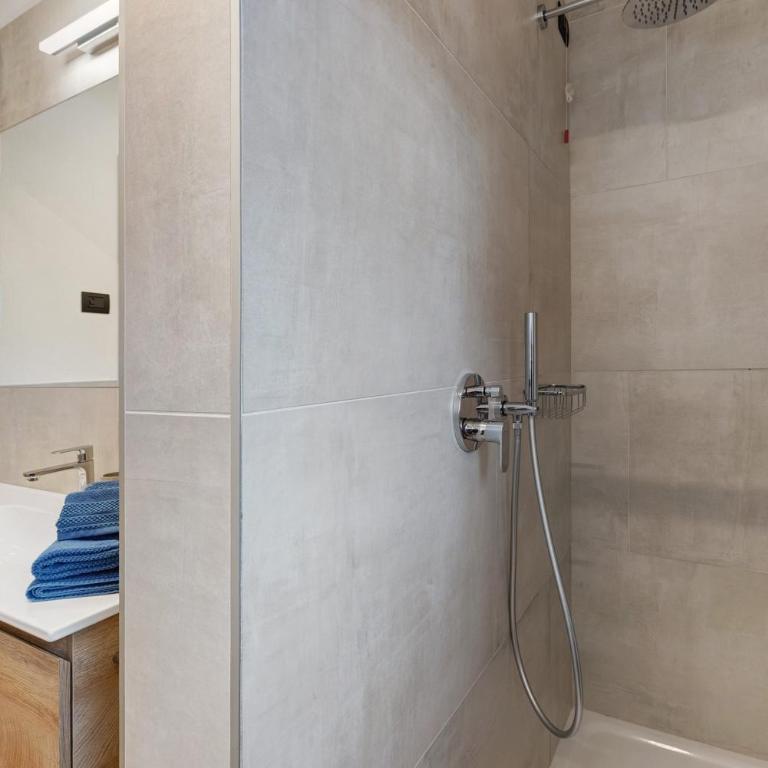 Appartamento Sbuffo Livigno - Appartamento Deluxe con 2 Camere da Letto e Vista Giardino - 22