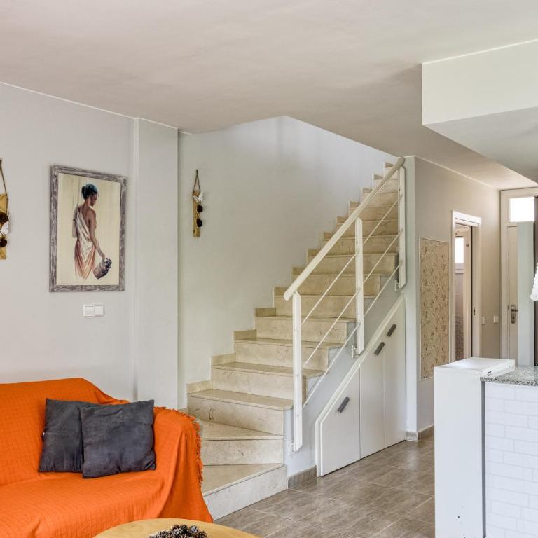 Pinamar casa con piscina - Casa de 3 dormitorios - 21