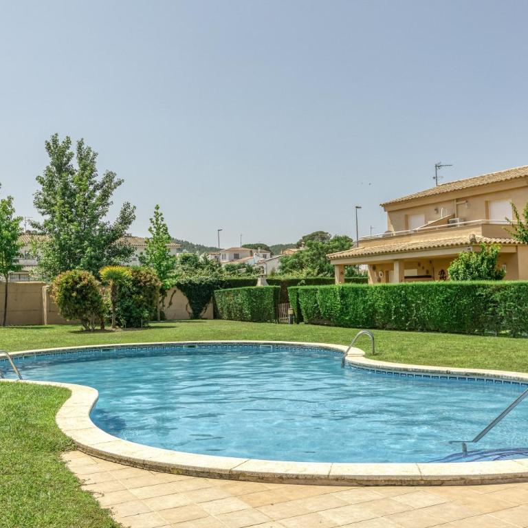 Pinamar casa con piscina - Casa de 3 dormitorios - 31