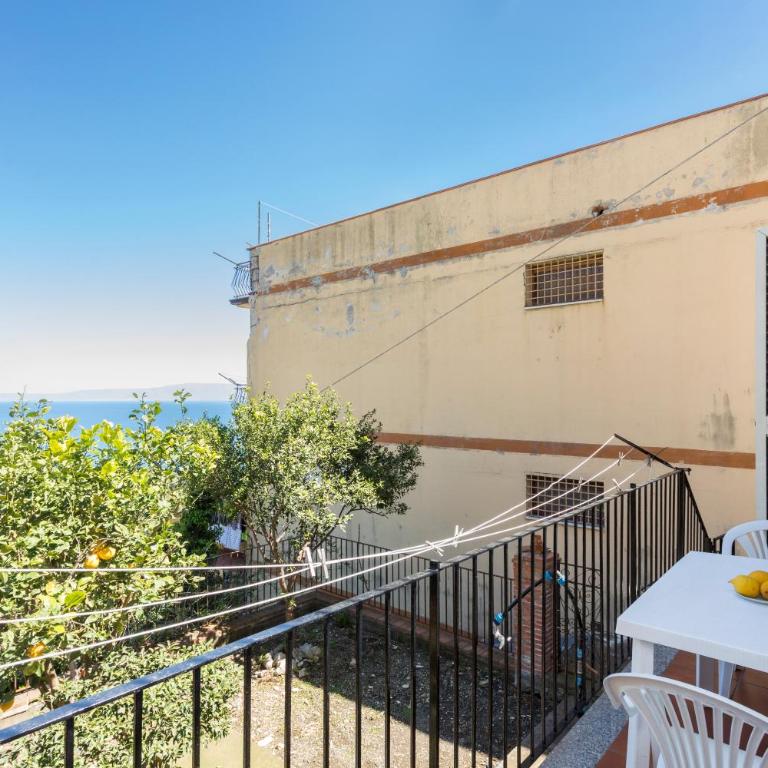 Fabian's House - Appartamento Superior con 1 Camera da Letto e Balcone - 4